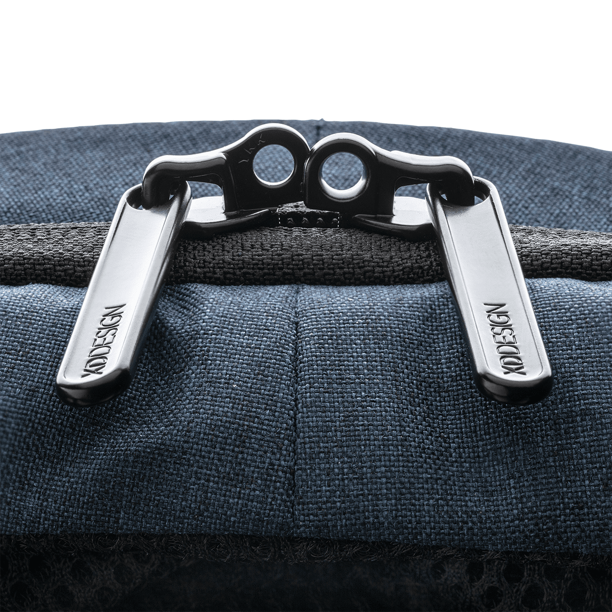 BOBBY HERO XL ANTITHEFT BACKPACK, NAVY XD Design Thailand